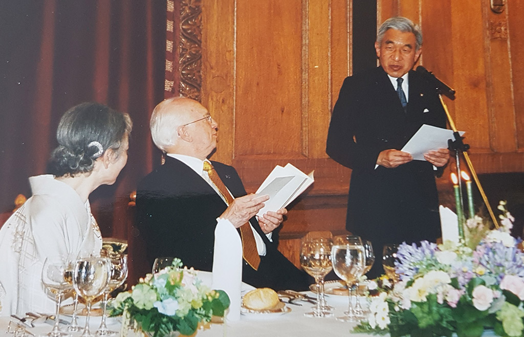 Akihito császár beszédet mond Fotó:Vihar Judit