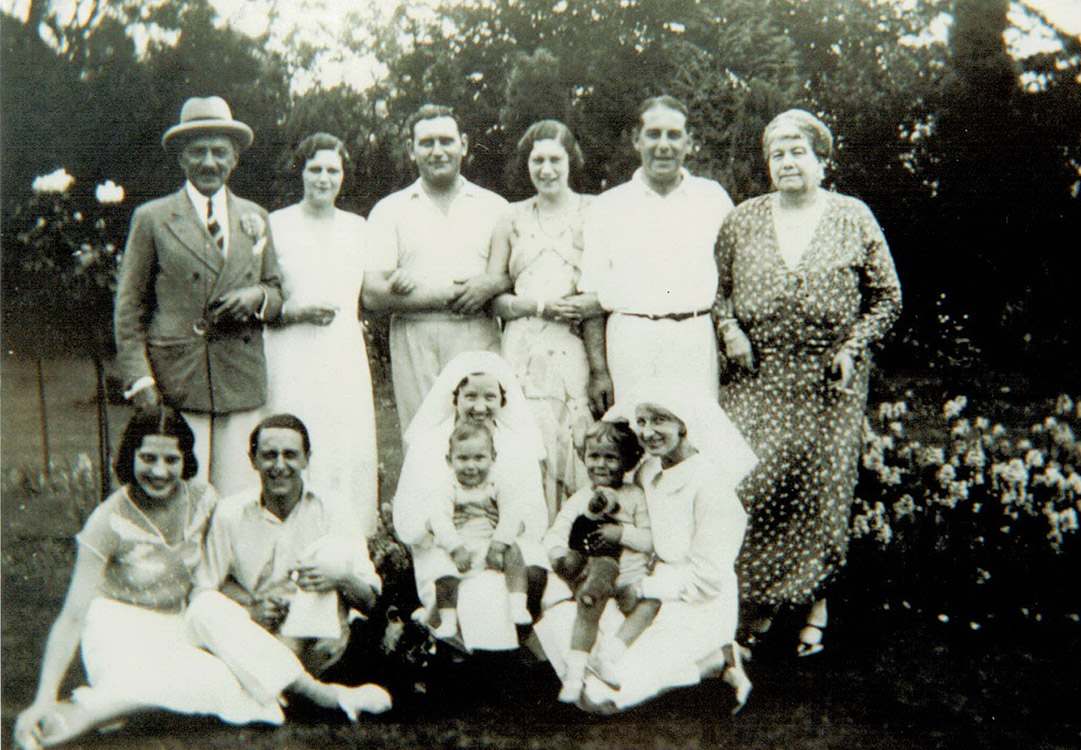 Schwaiger Imre és családja. Delhi, 1933 körül. Magántulajdon