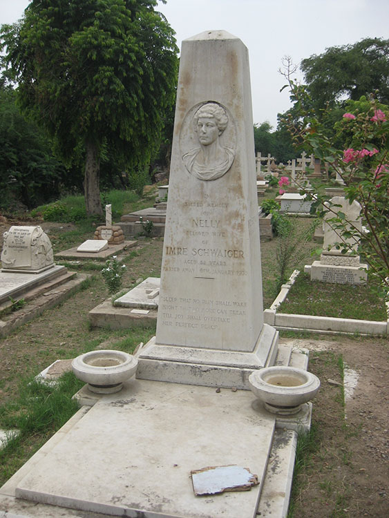 Schwaiger Nelli sírja, Nicholson temető, Új-Delhi, India
