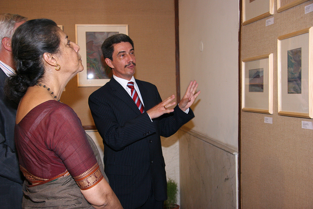 Brunner kiállítás az Indira Gandhi National Centre for the Arts-ban. Ambika Soni Miniszter Asszonnyal, Delhi, 2007