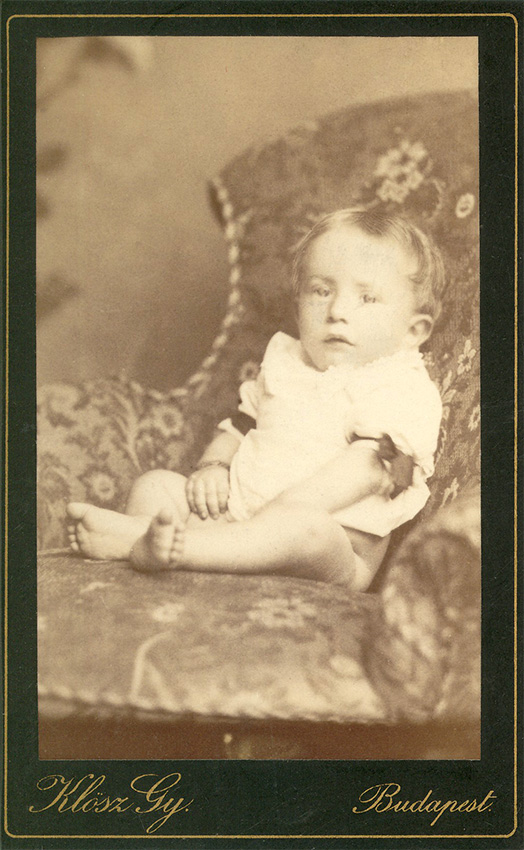 Germanus Gyula első ismert fényképe, 1885. Forrás: Magyar Földrajzi Múzeum