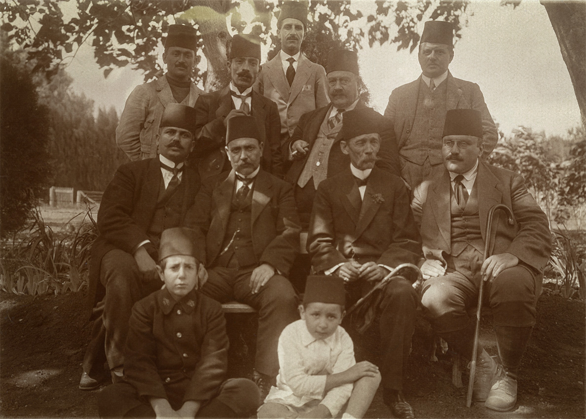 Germanus Gyula török barátai, 1915. Forrás: Magyar Földrajzi Múzeum, l. sz.: 2386-91.