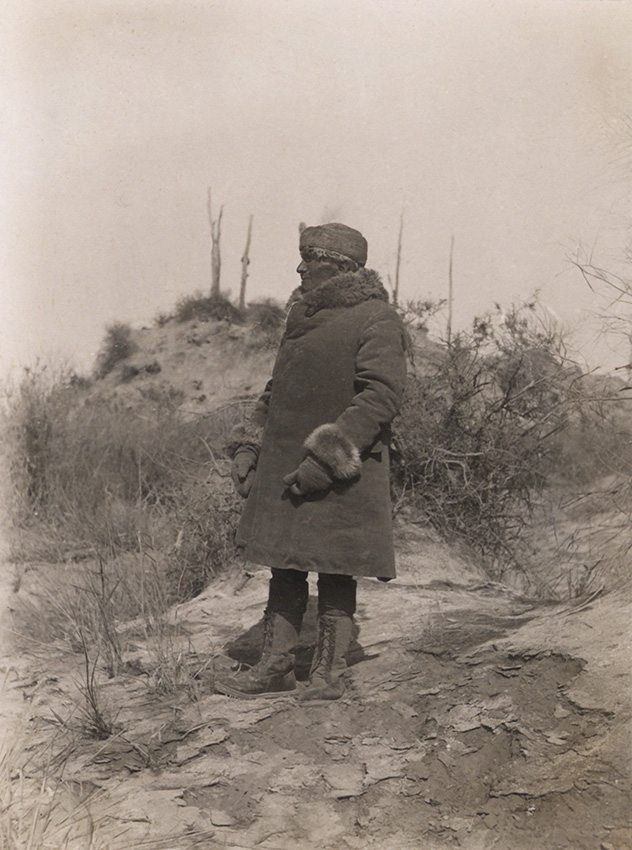 Stein Gharib Khojam Mazarnál, 1931. március 16. Forrás: MTA KIK Keleti Gyűjtemény