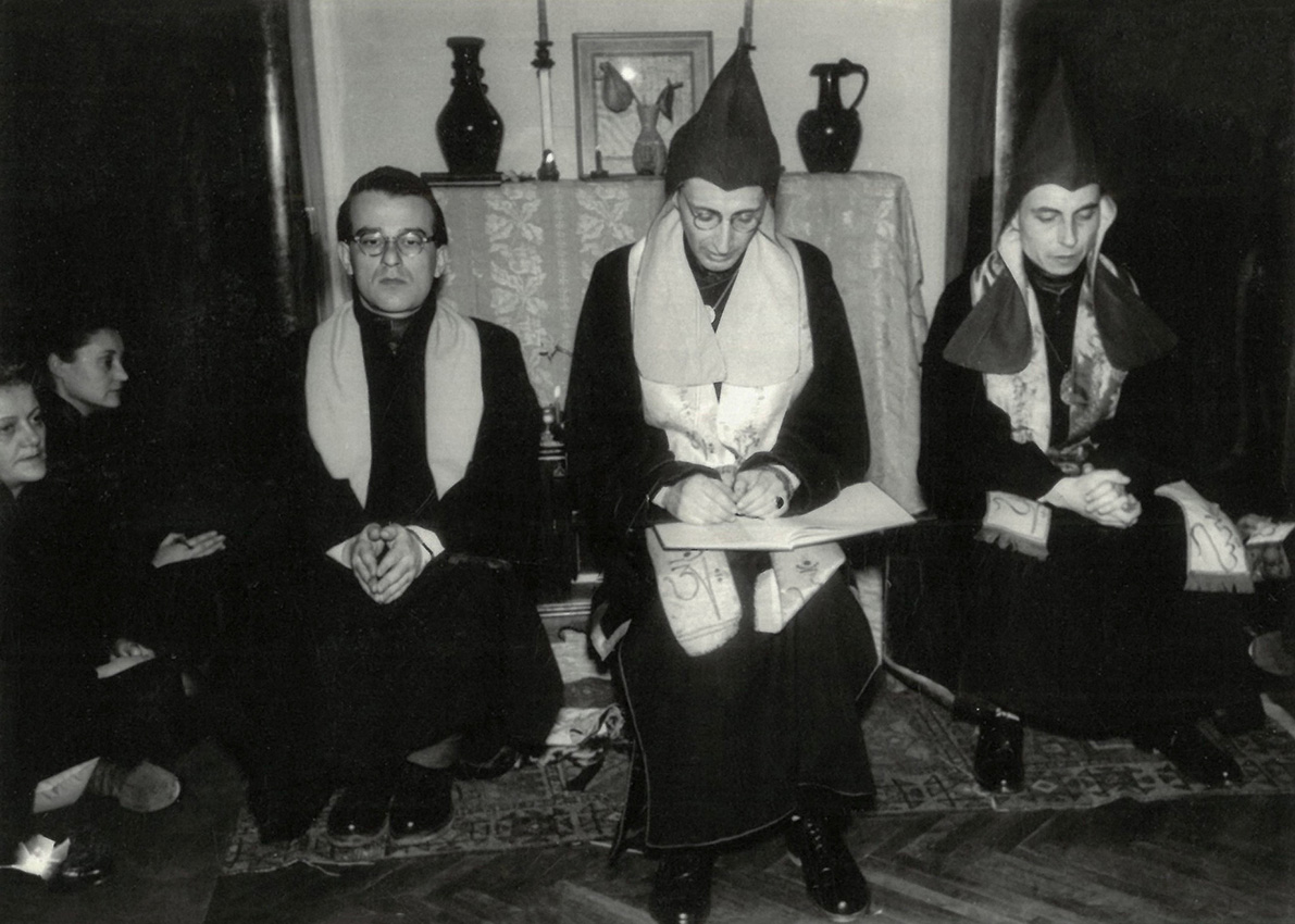 Ven. Dr. Hetényi Ernő, Rev. Dr. Fazekas László, Rev. Dr. Rács Géza. Budapesti puja, 1958. március 30. Forrás: Hetényi-hagyaték, TKBF 2024.