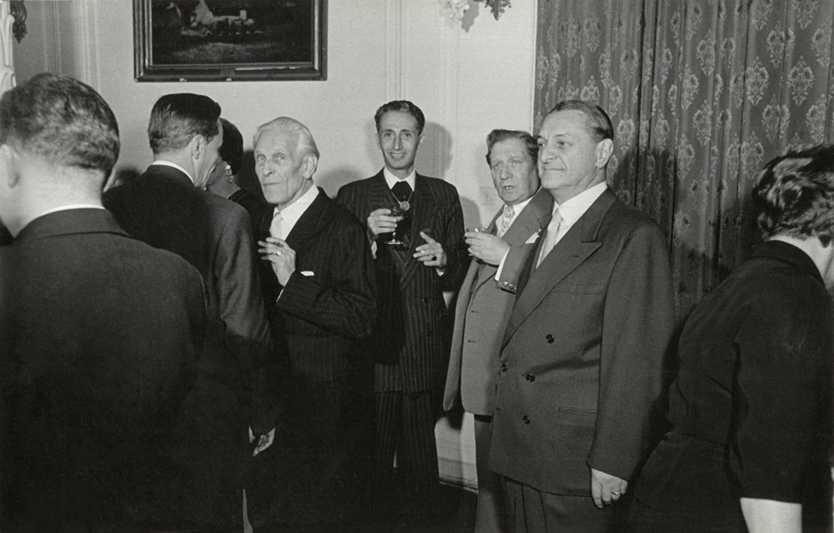 Dr. Baktay Ervin, Dr. Germanus Gyula és Ven. Dr. Hetényi Ernő az Indiai Nagykövetség fogadásán. Budapest, 1958. november 20. Forrás: Hetényi-hagyaték, TKBF 2024.
